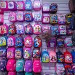 شنطة ظهر مدرسية  بسعة كبيرة مقاومة للماء من عالم الشنطة