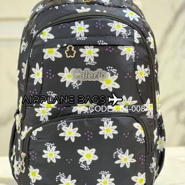 شنطة ظهر للبنات  - شنطة مدرسية - خفيفة الوزن ومتينة وواسعة