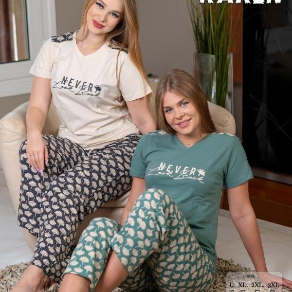 بيجامة صيفية للنساء والبنات نص كم كود K1411