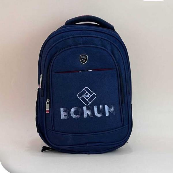 شنطة ظهر لاب مشرز وسط منSila