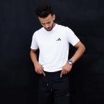 طقم تيشرت مع شورت رياضي للرجال